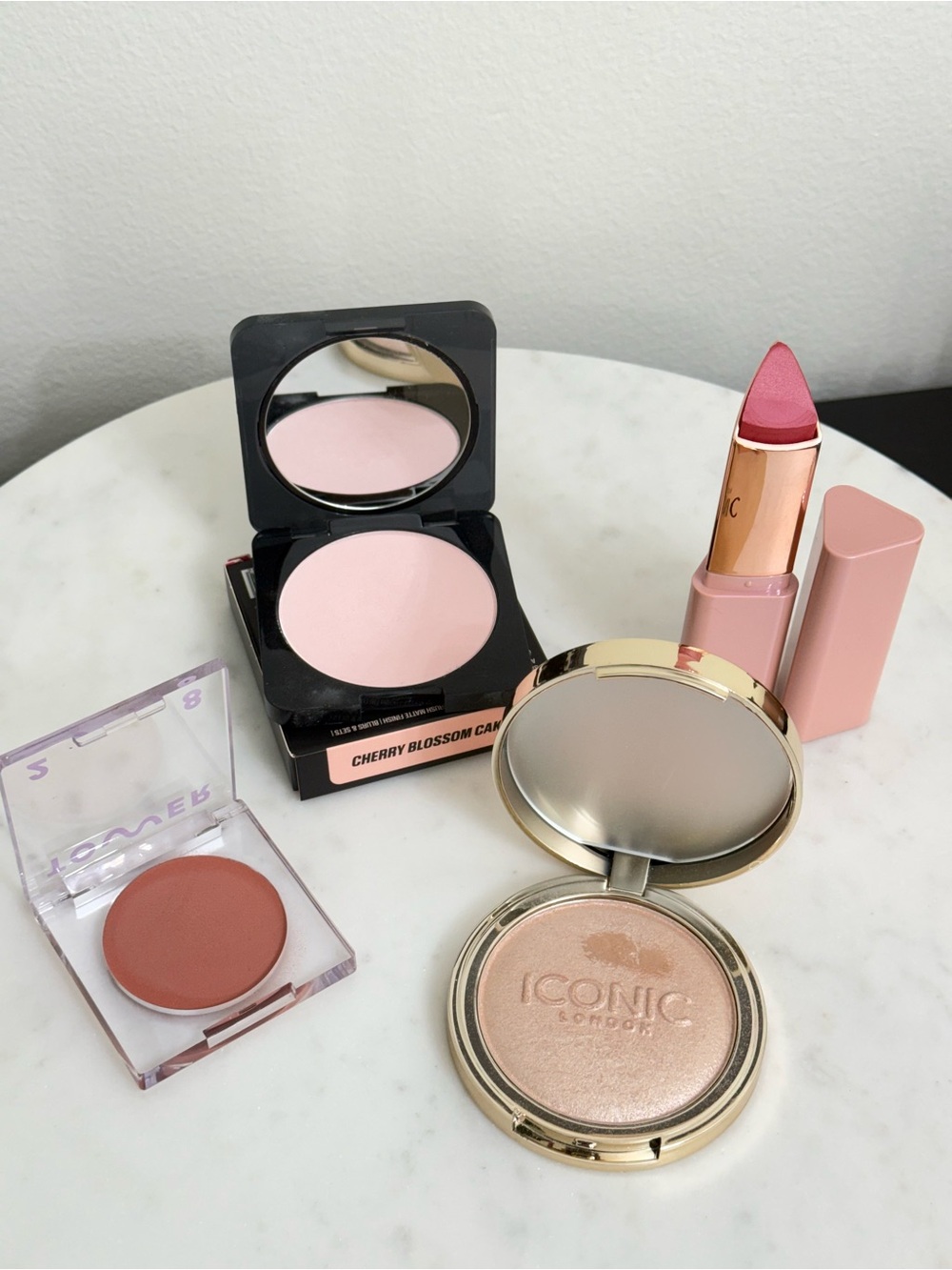 Makeup bundle 1 - Picture 3 of 9